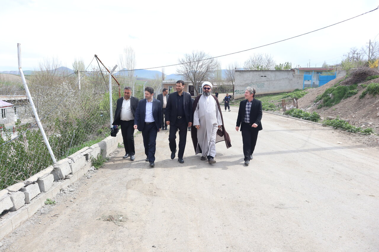 افتتاح پروژه زیرسازی و آسفالت معابر روستاهای قرهآغاج و گودهکهریز شهرستان انگوت