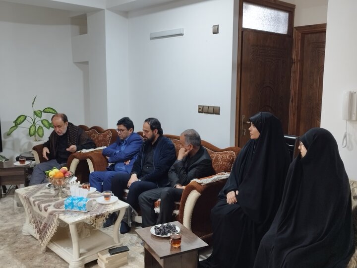 نایب رئیس مجلس از موزه و بیت شهید کشوری بازدید کرد