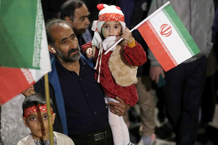حضور حاجی بابایی نایب‌رئیس مجلس در تجمع مردم بابل