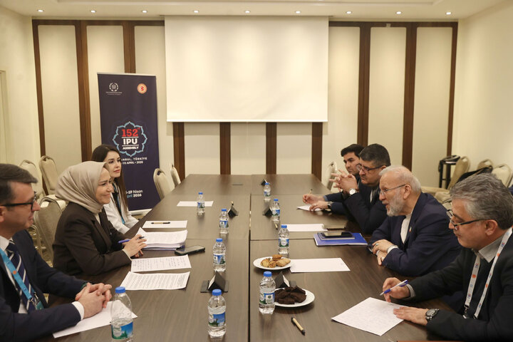 دیدار متکی با رئیس نمایندگان پارلمان ترکیه در IPU
