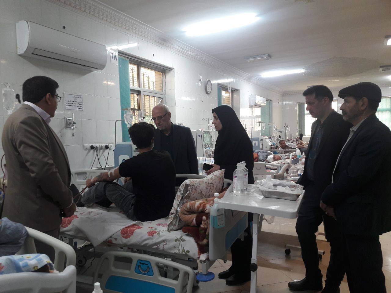 بازدید حاجیدلیگانی از مرکز دیالیز حضرت ولیعصر (عج) دولتآباد