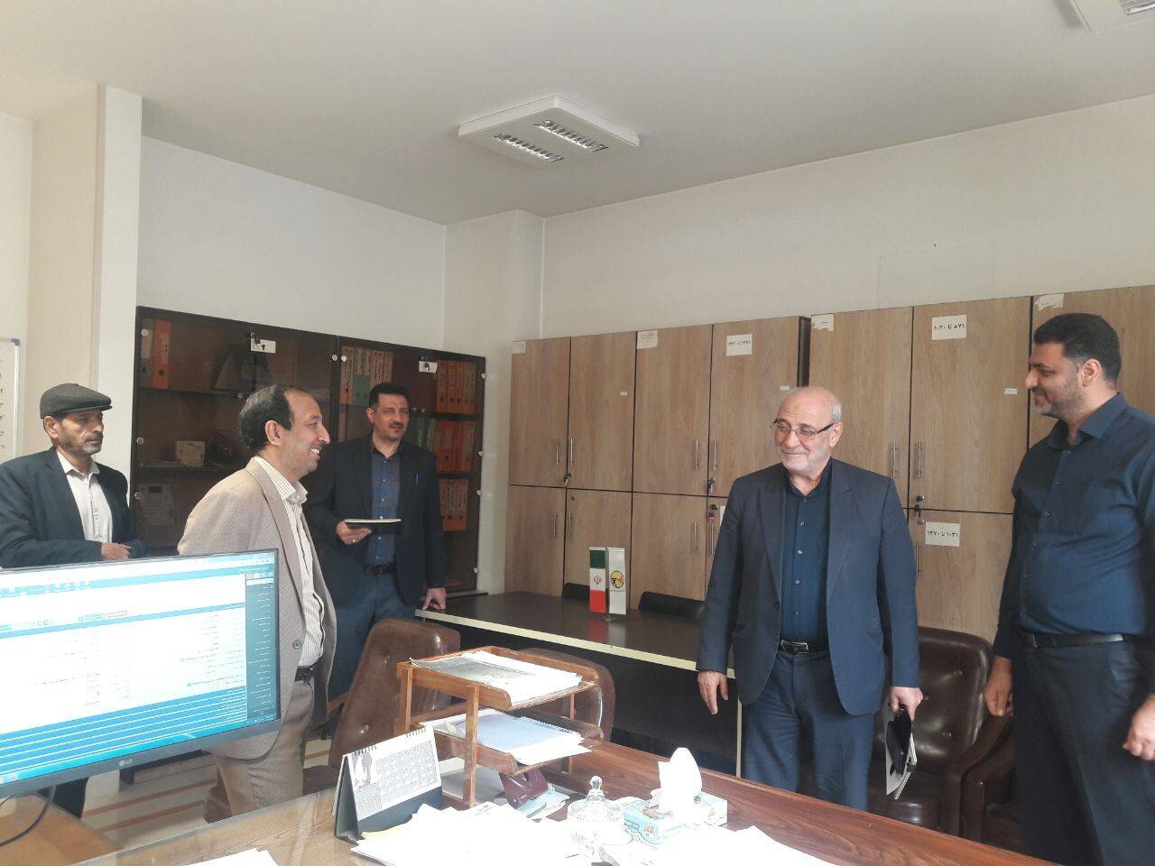 بازدید حاجی‌دلیگانی از مدیریت برق برخوار