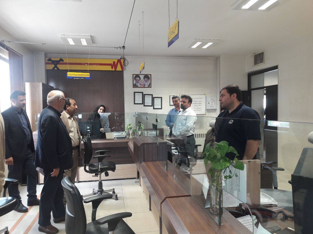 بازدید حاجیدلیگانی از مدیریت برق برخوار