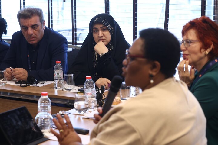 حضور سمیه رفیعی در سمپوزیوم سلامت و رفاه زنان، کودکان و نوجوانان در مواقع بحران - استانبول