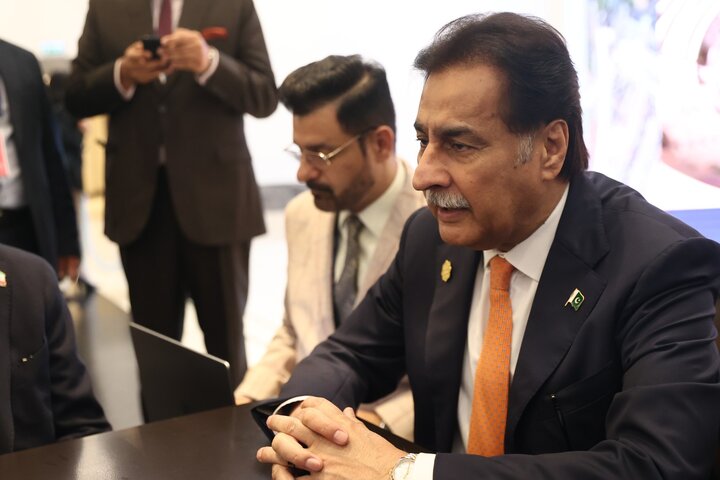 دیدار منوچهر متکی با ایاز صادق رییس مجلس نمایندگان پاکستان