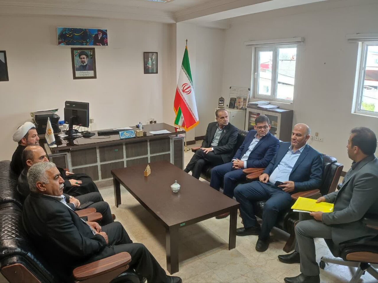 فیاضی از نهادهای اجرایی محمودآباد بازدید کرد/ پیگیری مسائل حوزه کشاورزی و مسکن در بازدیدهای میدانی نماینده نور و محمودآباد