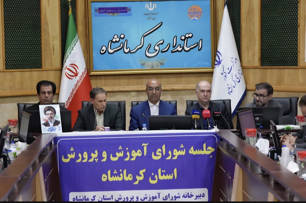 آموزش حضوری در مناطق محروم کرمانشاه جایگزین فضای مجازی شود