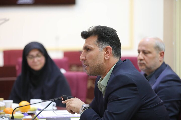 نشست نایب‌رئیس مجلس و اعضای کمیسیون فرهنگی با وزیر ورزش و جوانان