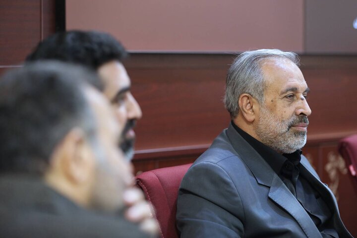 نشست نایب‌رئیس مجلس و اعضای کمیسیون فرهنگی با وزیر ورزش و جوانان