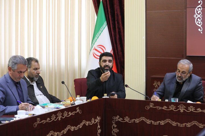 نشست نایب‌رئیس مجلس و اعضای کمیسیون فرهنگی با وزیر ورزش و جوانان