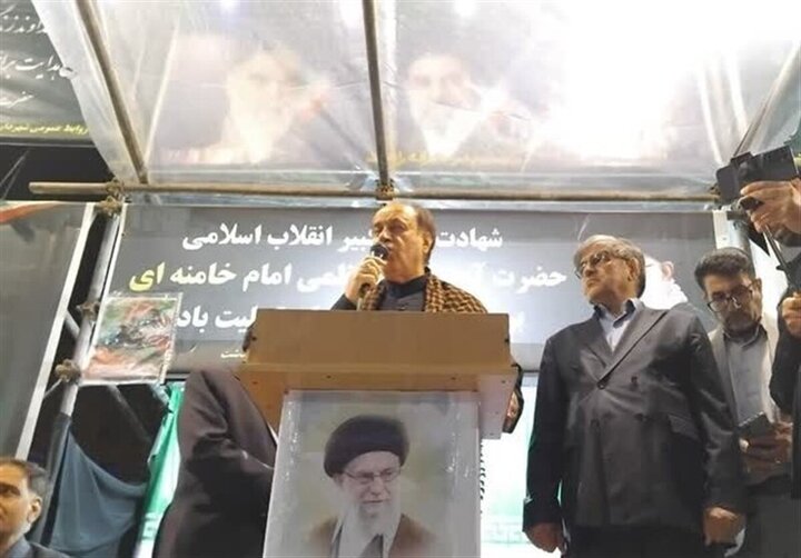روز خروج آمریکا از منطقه و پذیرش ۱۰ شرط ایران، پایان جنگ خواهد بود