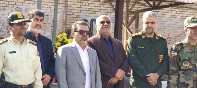 بازدید «مطورزاده» از ناحیه مقاومت بسیج خرمشهر/حضور در اولین جلسه شورای آموزش و پرورش شهرستان خرمشهر