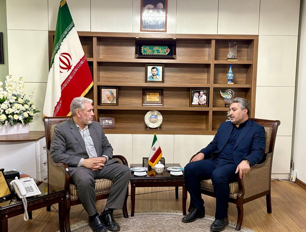 دیدار و گفت و گو ممکان با فرماندار ارومیه/ تاکید بر ضرورت همکاری و هم‌افزایی میان دستگاه‌های اجرایی