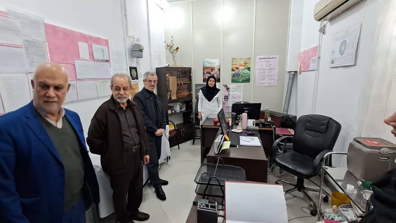 پیگیری مطالبات بیمهای مردم از تأمین اجتماعی گیلان با جدیت دنبال میشود/ نظارت میدانی بر مراکز درمانی سنگر و اسلامآباد انجام شد