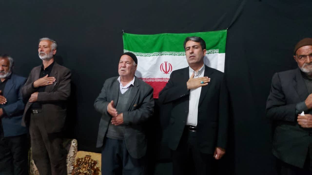 حضور نماینده مردم قروه و دهگلان در مراسم چهلم شهید رمضان منتشلو از شهدای جنگ رمضان در شهر دلبران/  باید با همدلی و وحدت، راه شهدا را ادامه دهیم