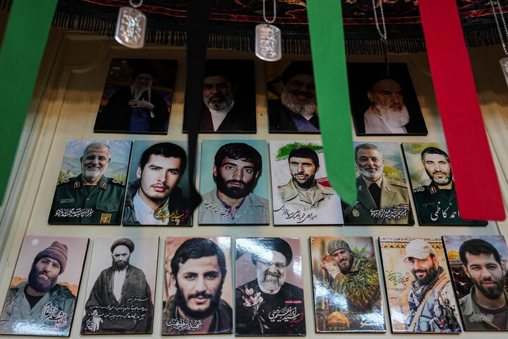 دیدار جمعی از نمایندگان مجلس با خانواده شهیده تجمعات مردمی