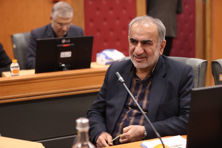 نشست هم‌اندیشی نمایندگان در اجرای سیاست‌های کلی نظام