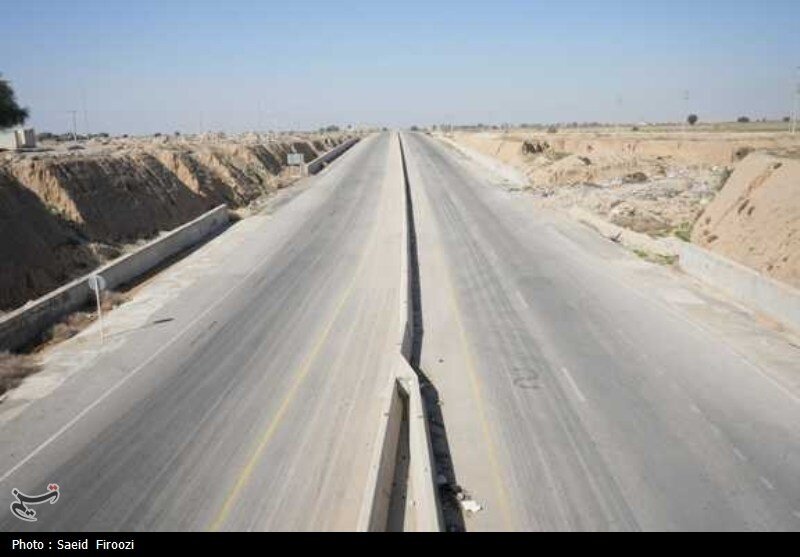 نظارت میدانی از پروژه اتصال بزرگراه آران و بیدگل به آزادراه قم–گرمسار