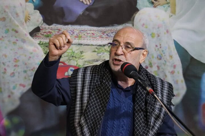 حضور و سخنرانی تبیینی حاجی‌دلیگانی در اجتماع باشکوه مردم شاهین‌شهر