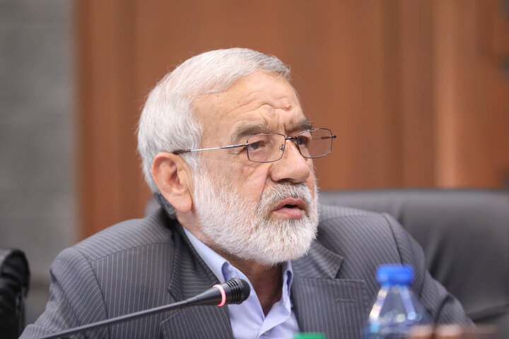 نشست کمیسیون شوراها برای بررسی طرح تشکیل وزارت مدیریت بحران