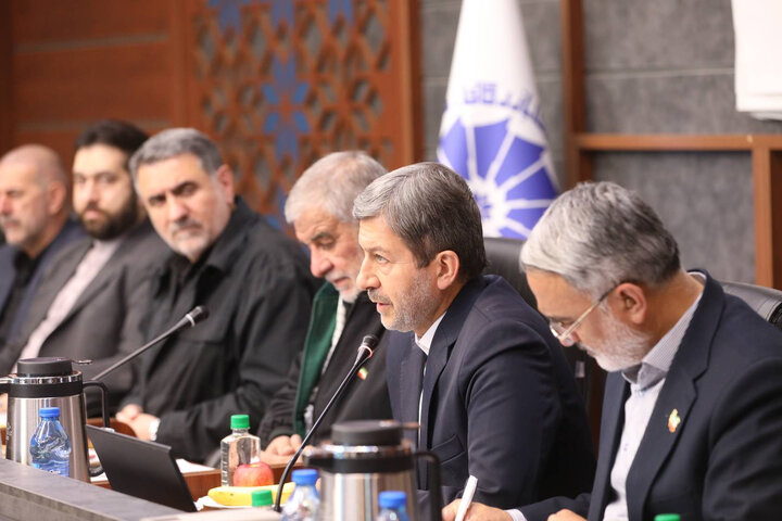 نشست کمیسیون شوراها برای بررسی طرح تشکیل وزارت مدیریت بحران