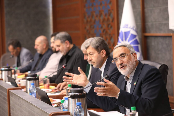 نشست کمیسیون شوراها برای بررسی طرح تشکیل وزارت مدیریت بحران