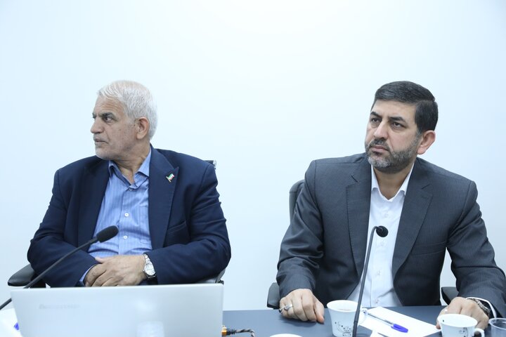 نشست فراکسیون فرهنگیان مجلس با وزیر آموزش و پرورش