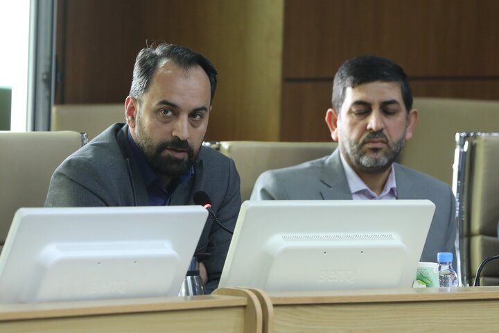 نشست کمیسیون اصل ۹۰ با وزیر بهداشت