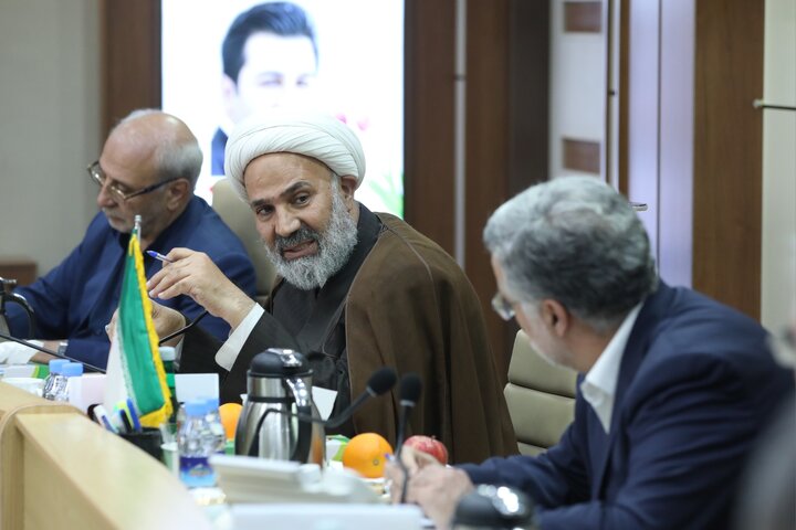 نشست کمیسیون اصل ۹۰ با وزیر بهداشت