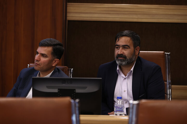 اعضای مجمع نمایندگان استان تهران از تاسیسات انبار نفت ری