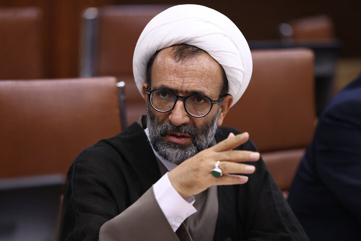 اعضای مجمع نمایندگان استان تهران از تاسیسات انبار نفت ری
