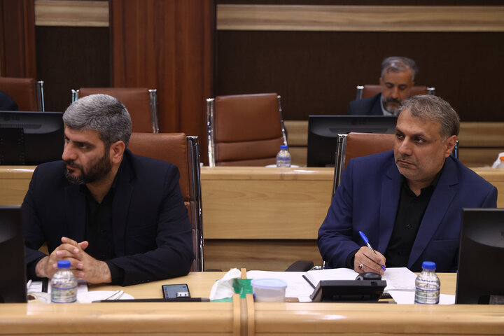 اعضای مجمع نمایندگان استان تهران از تاسیسات انبار نفت ری