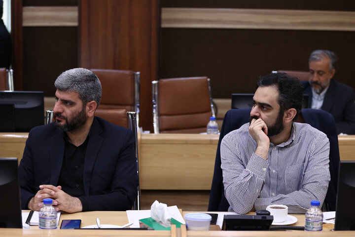 اعضای مجمع نمایندگان استان تهران از تاسیسات انبار نفت ری