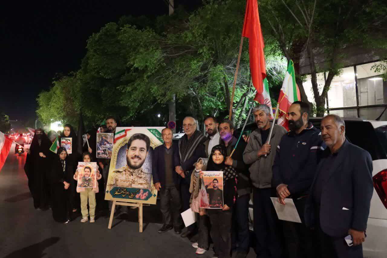حضور و سخنرانی تبیینی حاجیدلیگانی در اجتماع باشکوه مردم شاهینشهر