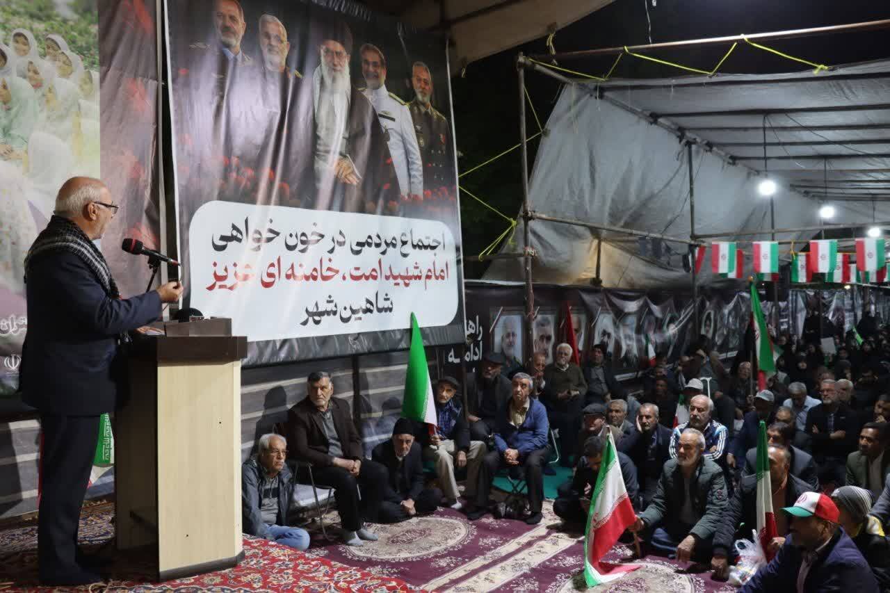 حضور و سخنرانی تبیینی حاجی‌دلیگانی در اجتماع باشکوه مردم شاهین‌شهر