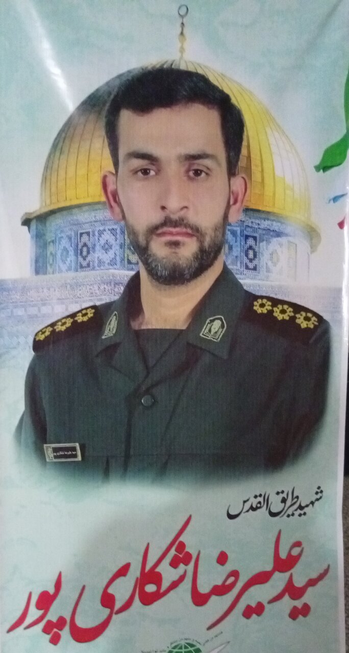 دیدار اعضای کمیسیون امورداخلی کشور با خانواده شهید «سیدعلیرضا شکاری پور»