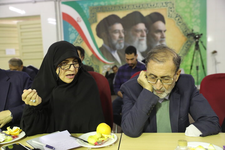 نشست اعضای مجمع نمایندگان استان تهران با شهردار تهران