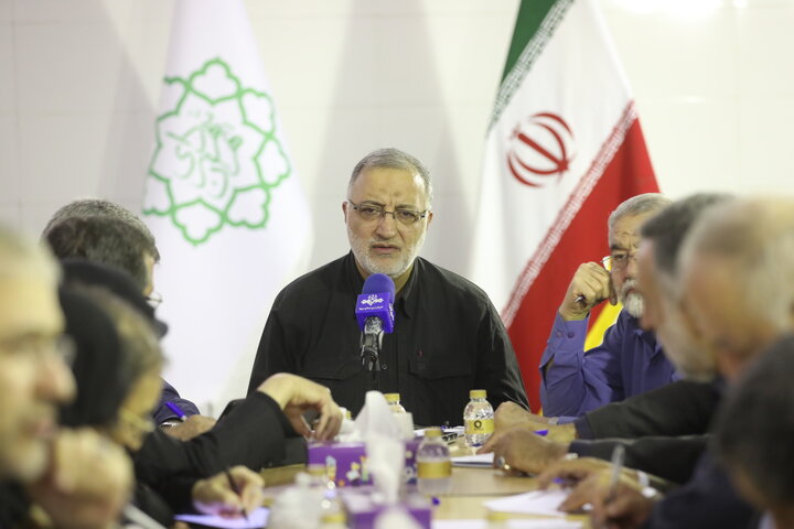 نشست اعضای مجمع نمایندگان استان تهران با شهردار تهران