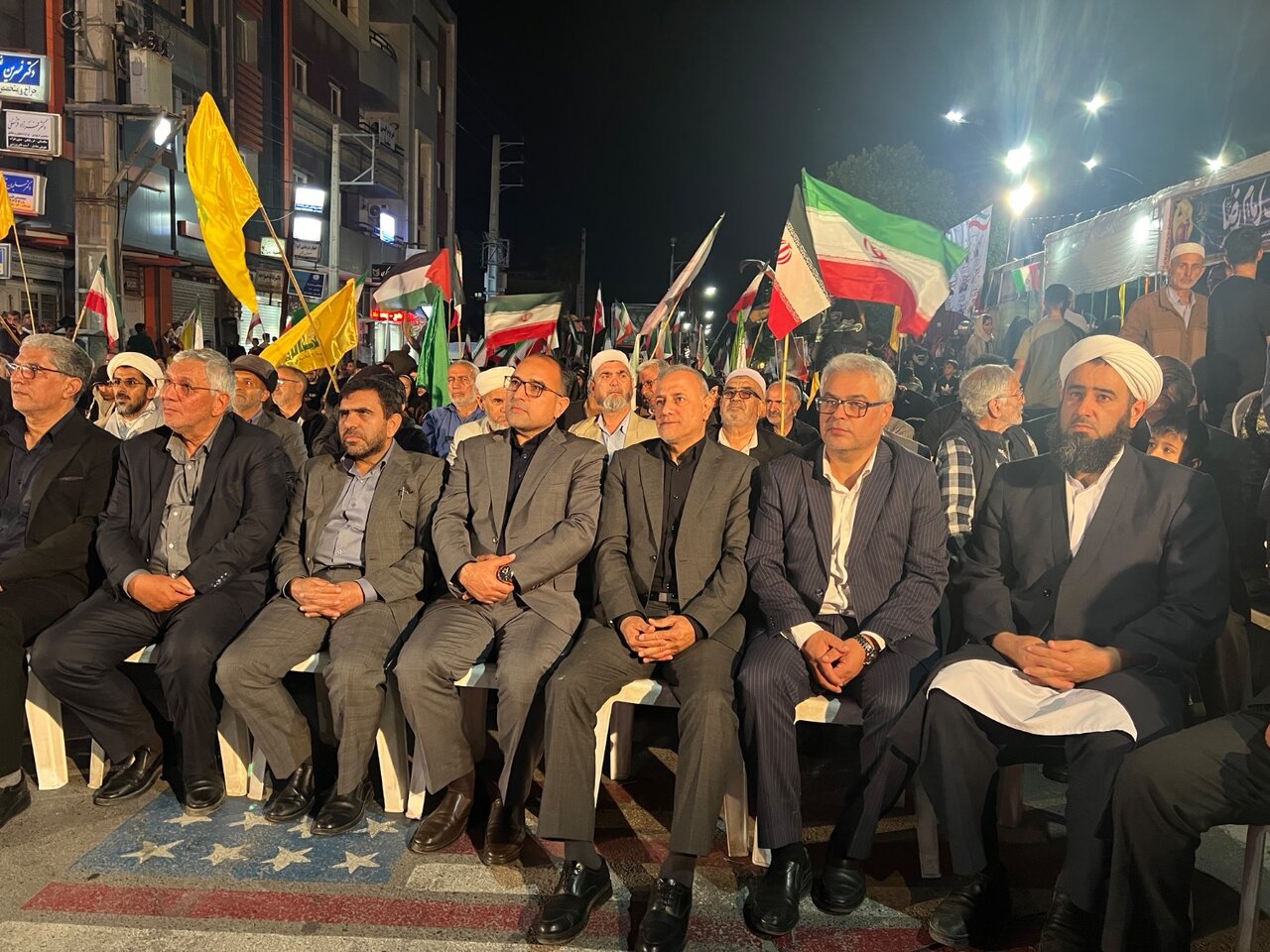 اتحاد شیعه و سنی در بندرترکمن؛ سه قوه پشت سر مردم و رمز پیروزی در برابر دشمن