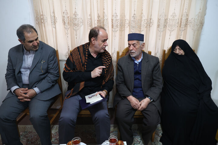 حضور حاجی بابایی در منزل شهید مختاری