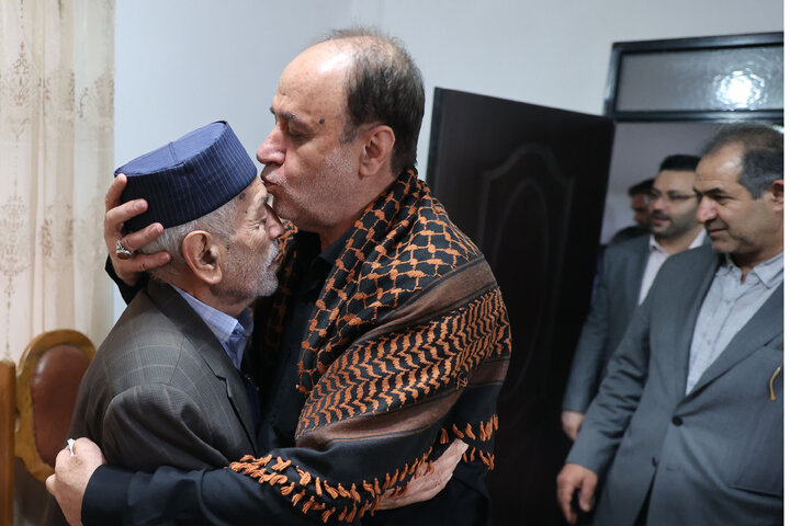 حضور حاجی بابایی در منزل شهید مختاری