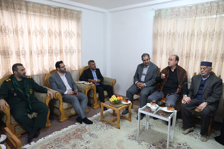 حضور حاجی بابایی در منزل شهید مختاری