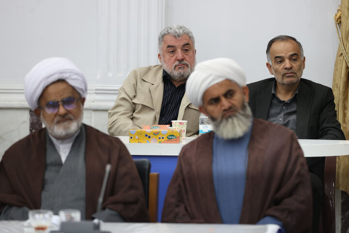 نشست شورای اداری شهرستان آستارا به ریاست حاجی بابایی