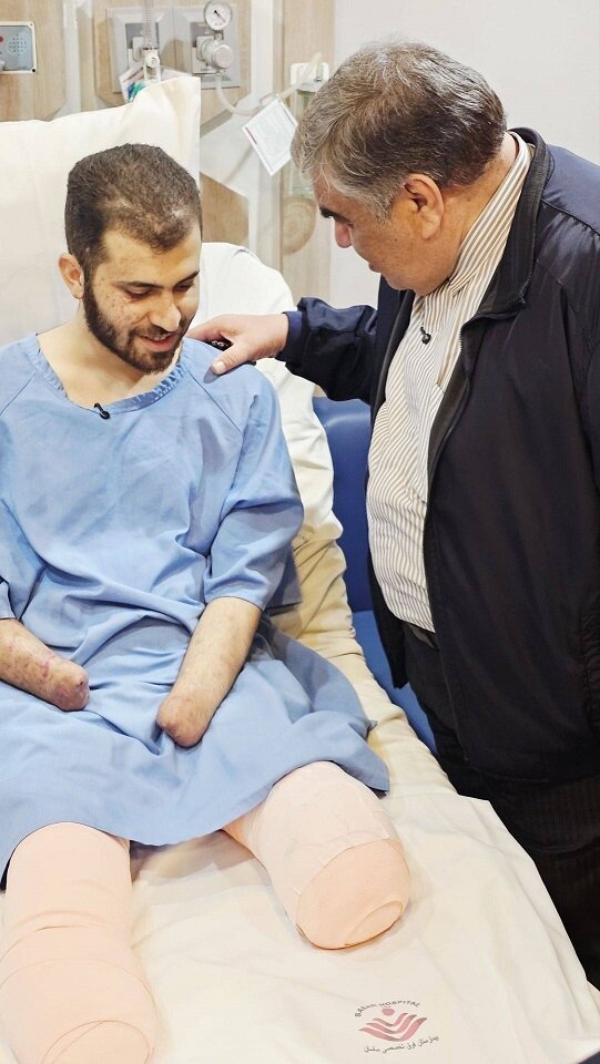 تجلیل فتح الله حسینی از رشادت یک قهرمان جوان