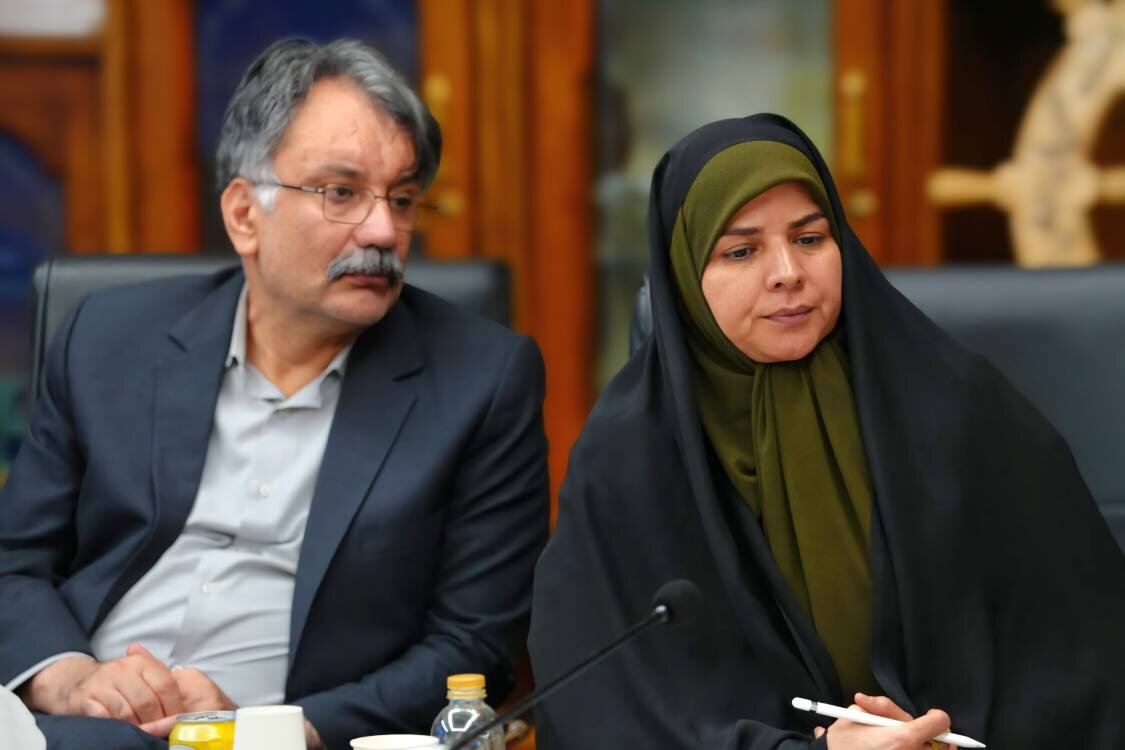 پایداری شبکه توزیع و مدیریت مناسب تأمین کالا در ایام جنگ/ باید از سرایت غیرمنطقی افزایش قیمتها به کلیه گروههای کالایی جلوگیری کرد