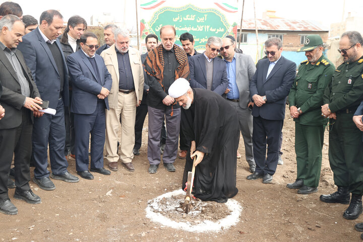حضور حاجی‌بابایی در مراسم کلنگ‌زنی ساخت مدرسه ۱۲ کلاسه مولوی شهرستان خلخال