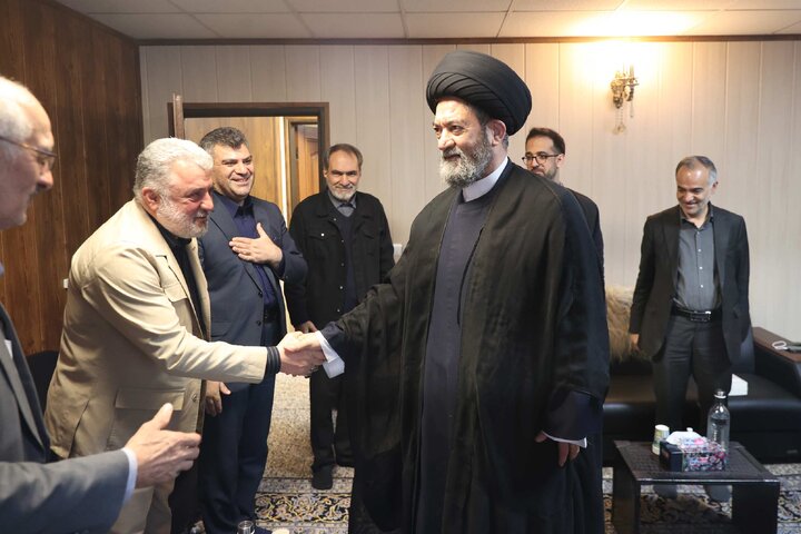 دیدار حاجی بابایی با حجت‌الاسلام والمسلمین عاملی نماینده ولی فقیه در استان و امام جمعه اردبیل