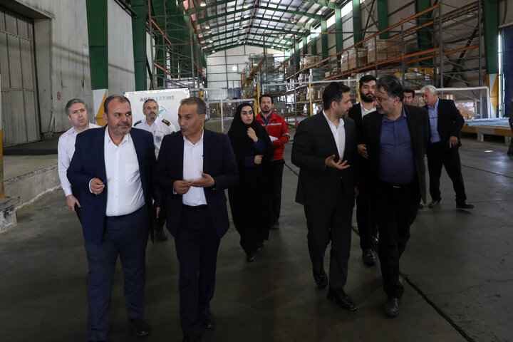 نشست اعضای فراکسیون گمرک، انبارهای عمومی و اموال تملیکی با مسئولین گمرک فرودگاه امام خمینی(ره)