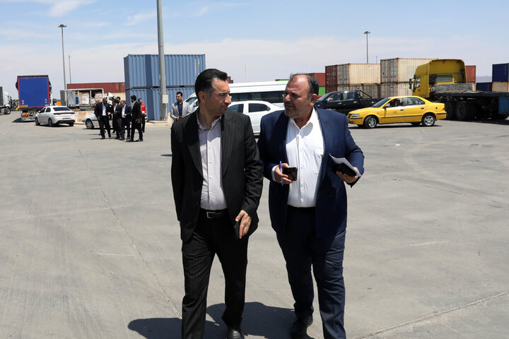 نشست اعضای فراکسیون گمرک، انبارهای عمومی و اموال تملیکی با مسئولین گمرک فرودگاه امام خمینی(ره)