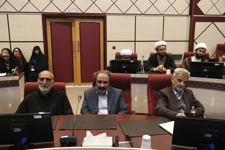 حضور دکتر حاجی‌بابایی در نشست همفکری اعضای جبهه انقلاب استان زنجان